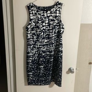 Black and White Connect Apparel Sleeveless Dress - Size 14